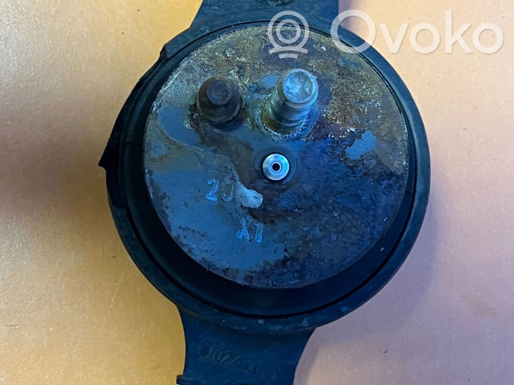 Subaru Forester SK Engine mount bracket 