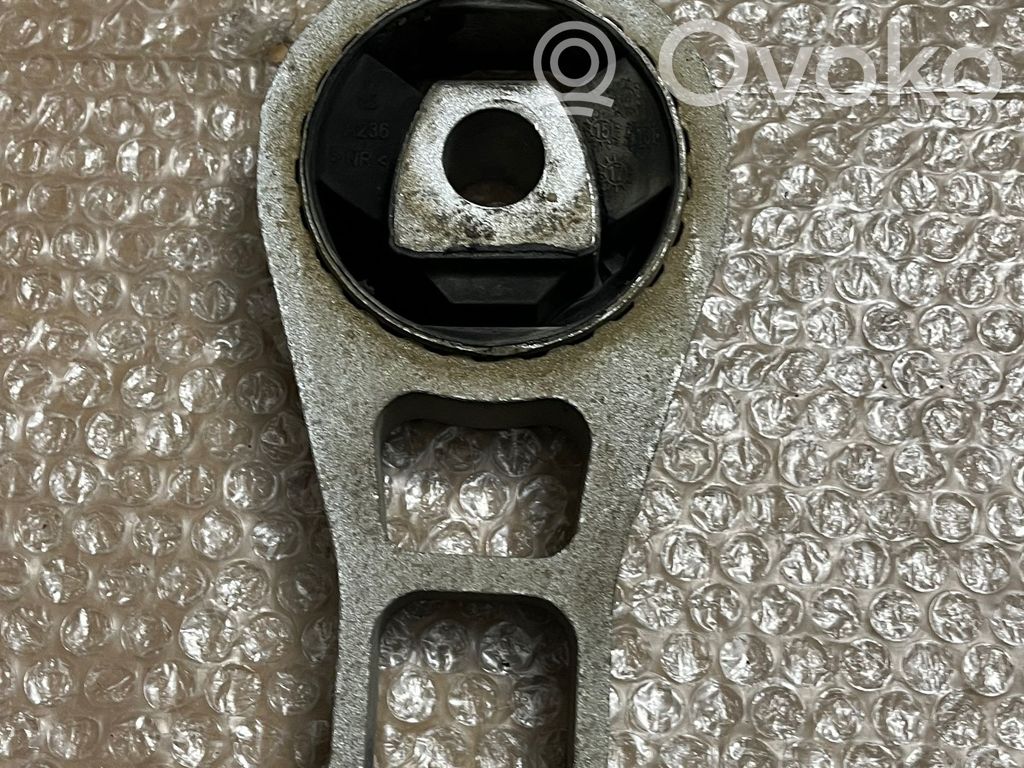 Fiat 500X Engine mount bracket 