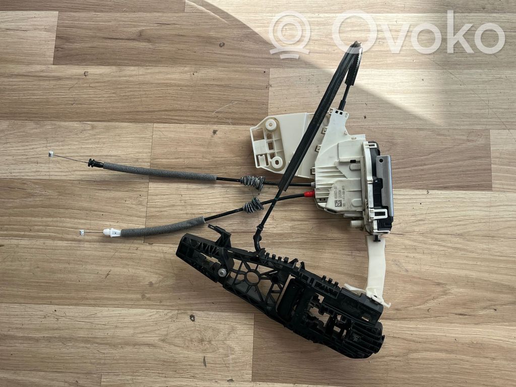 Fiat 500X Rear door lock 