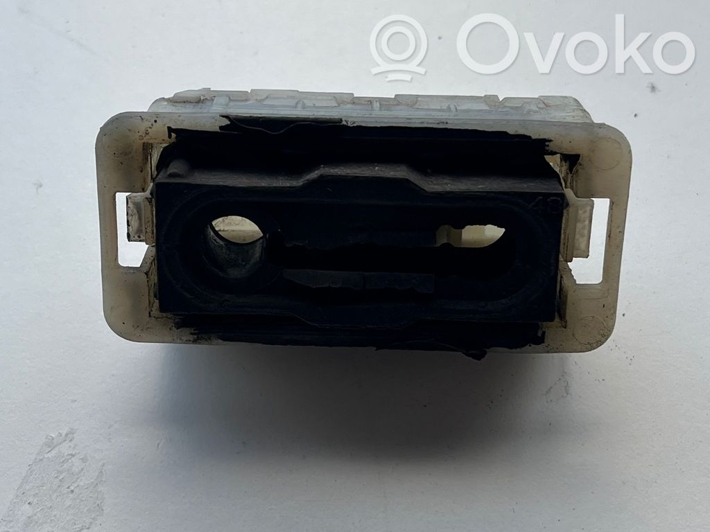 Radiator mount bracket   9800613580,43580,13580