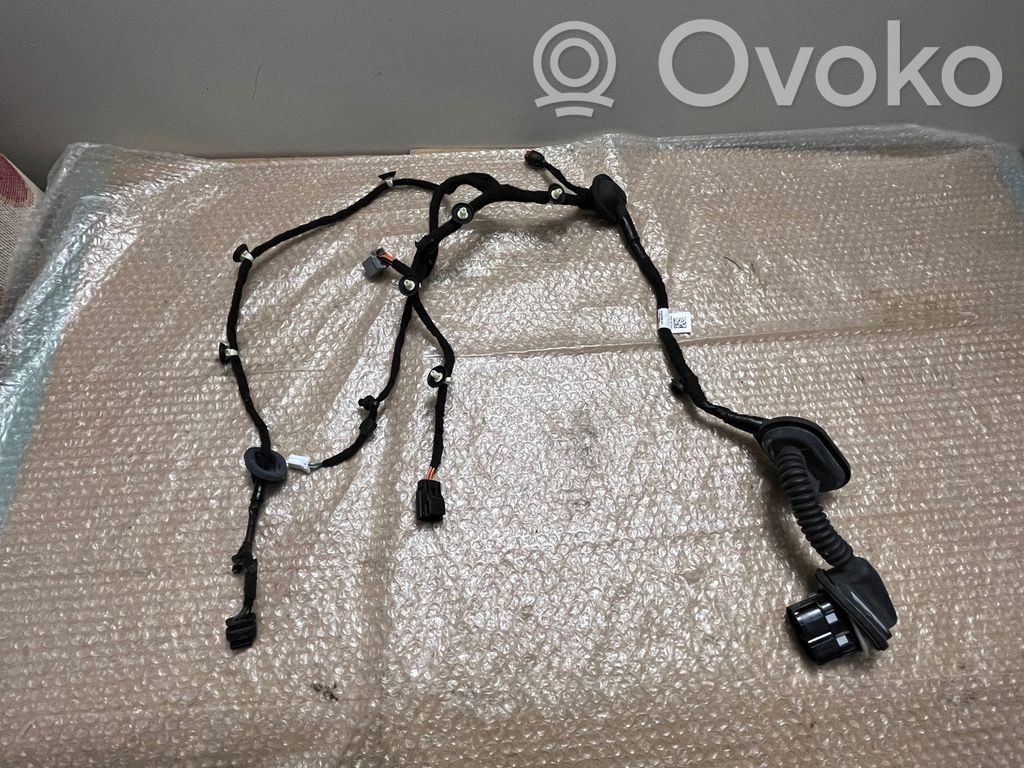 Dodge RAM Wiązka przewodów drzwi tylnych 