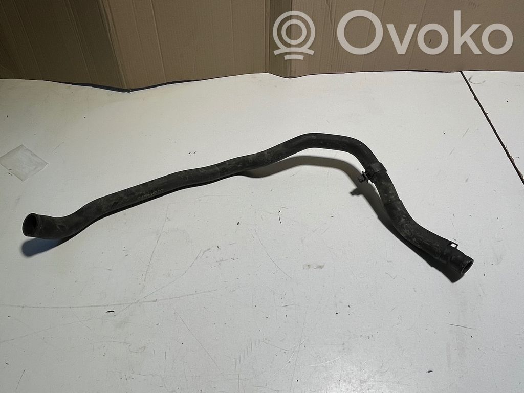 Mazda 3 Coolant pipe/hose 