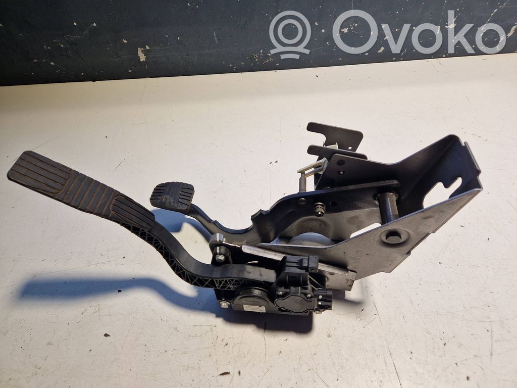 Chevrolet Captiva Gaspedal 