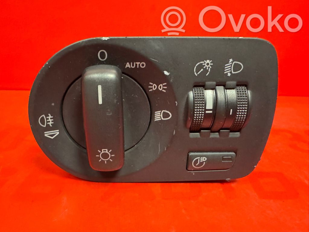 Audi A3 S3 8P Light switch 