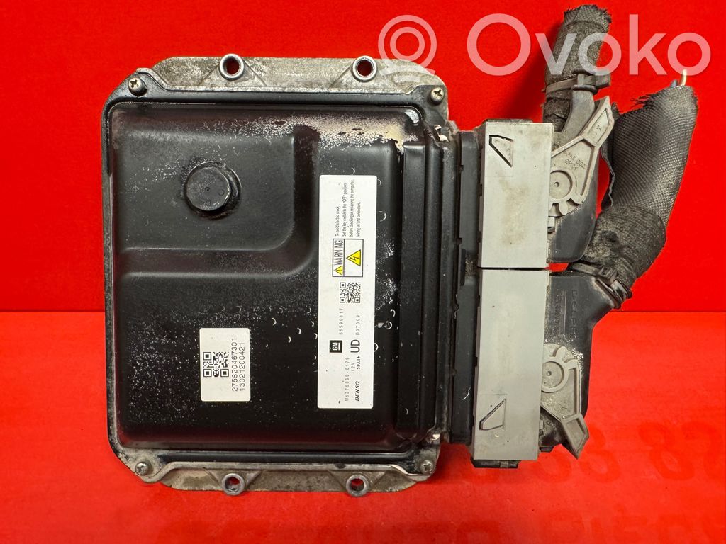 Opel Zafira B Engine control unit/module 