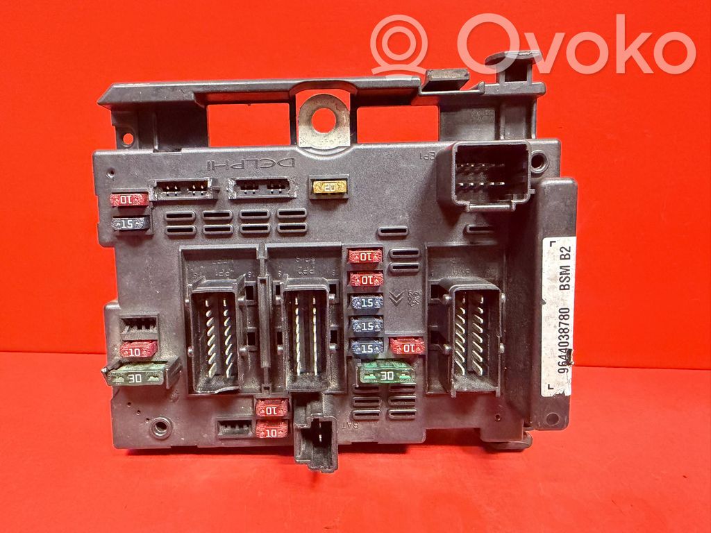 Peugeot 206+ Fuse module 