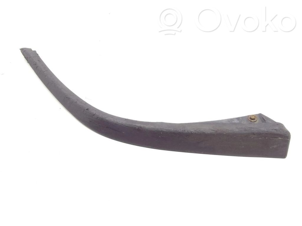 Saab 9-5 Apatinė bamperio dalis (lūpa) 