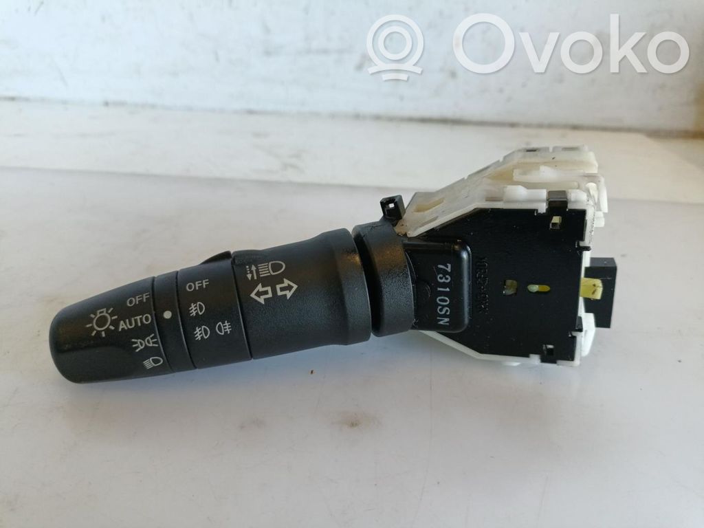 Nissan Pathfinder R51 Interruptor de luz 