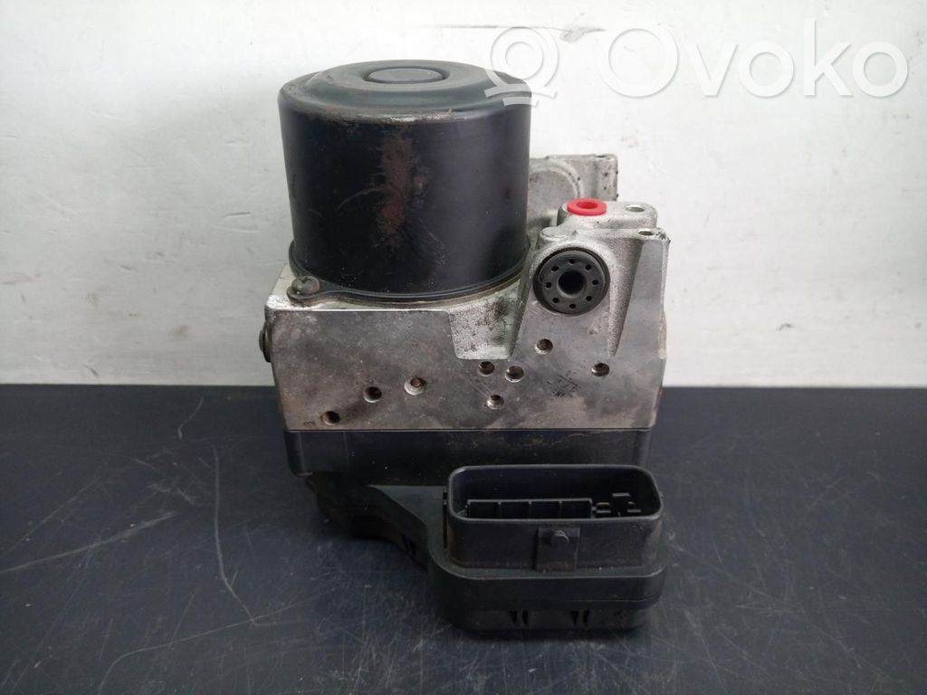 Toyota RAV 4 (XA20) ABS bloks 
