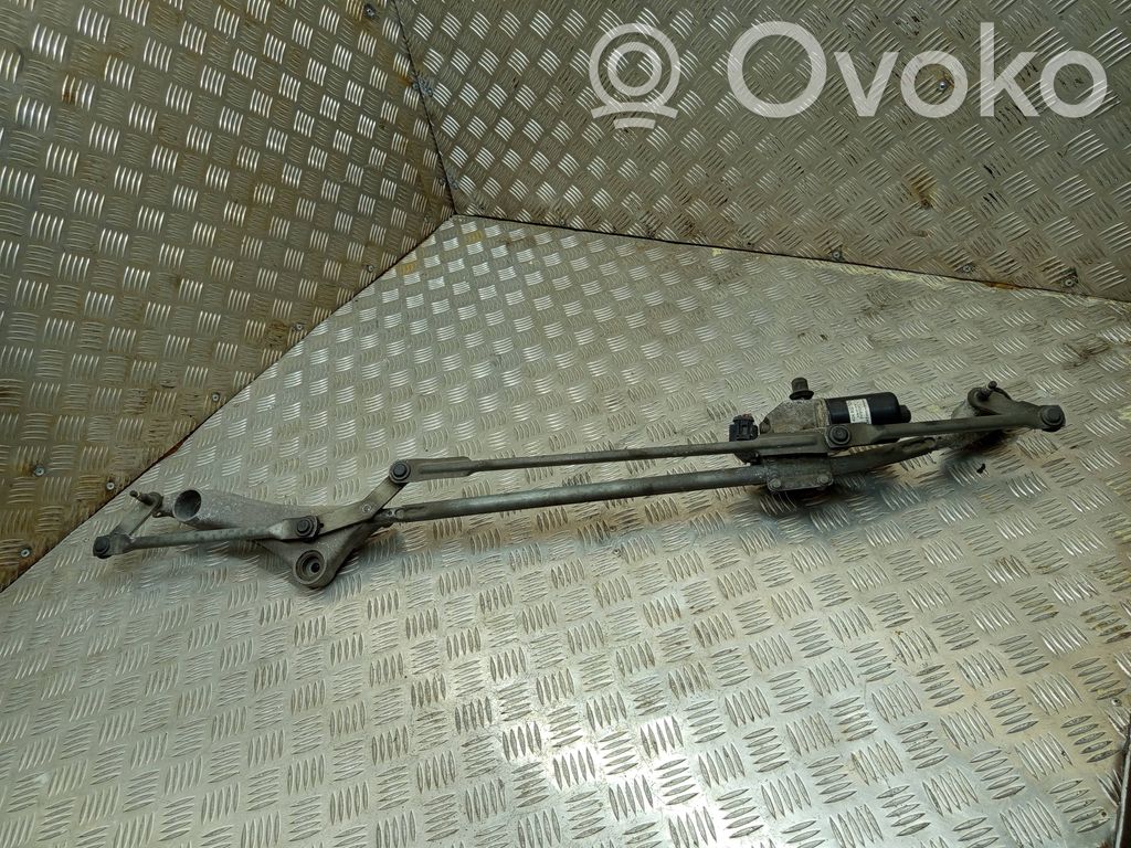 Mercedes-Benz A W169 Front wiper linkage and motor 