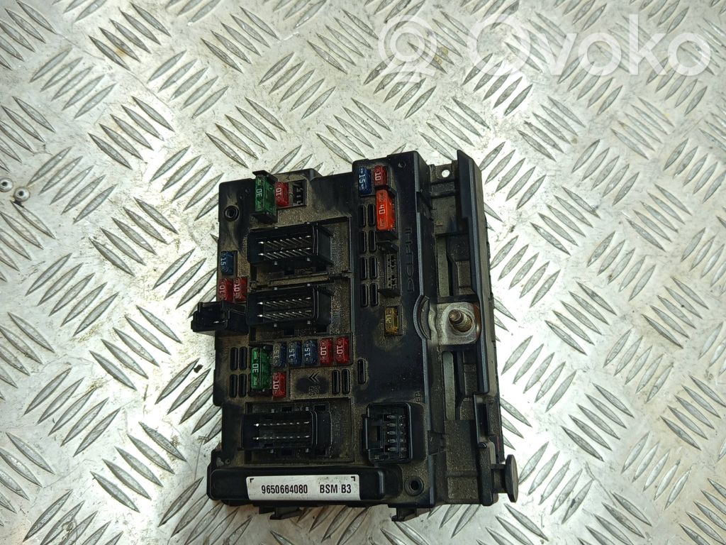 Peugeot 207 Drošinātāju bloks 