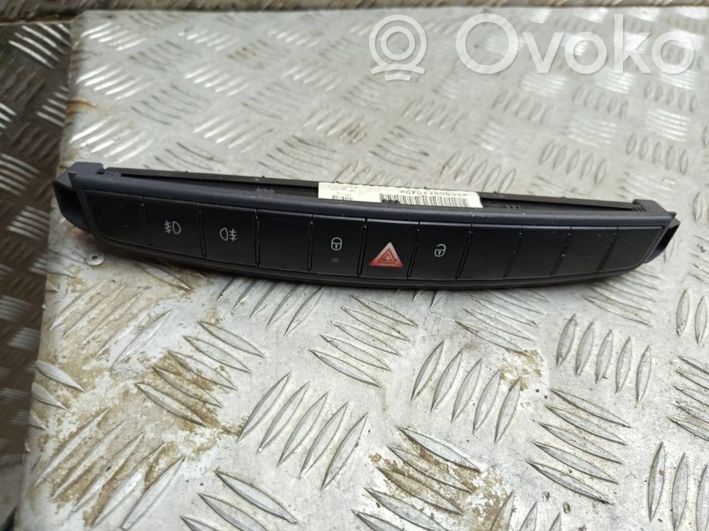Smart ForFour I Hazard light switch 
