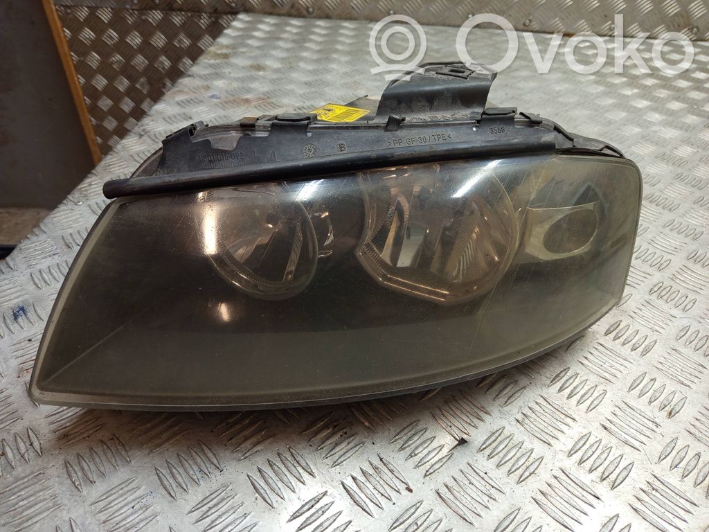 Audi A3 S3 8P Phare frontale 