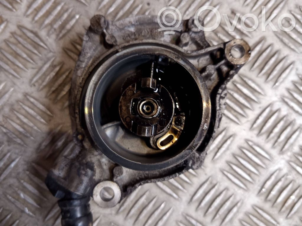 BMW 3 E46 Vacuum pump 