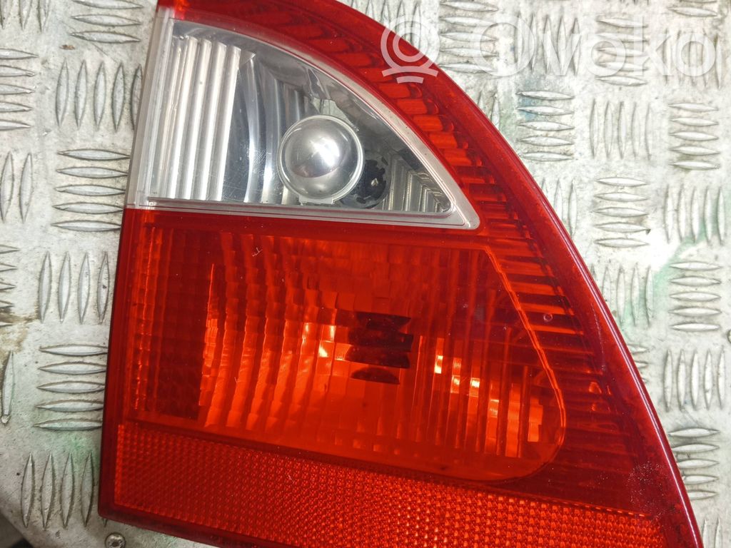 Ford Galaxy Lampy tylnej klapy bagażnika 