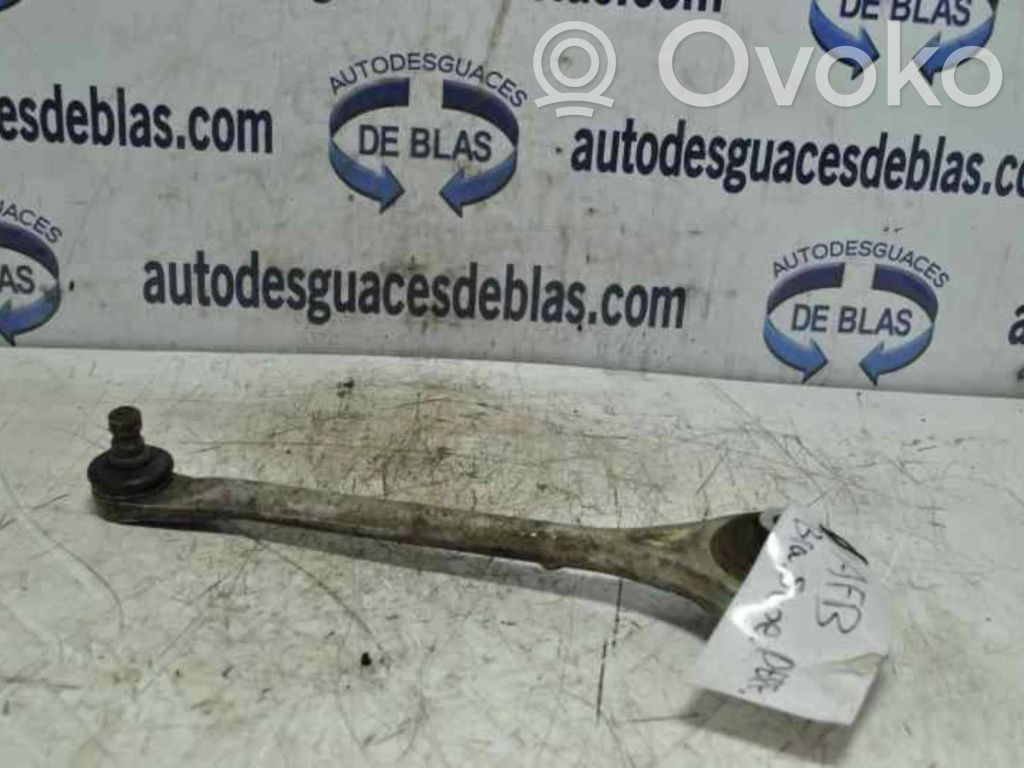 Audi A8 S8 D2 4D U veida svira 