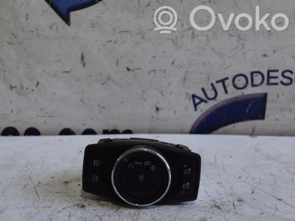 Ford Focus Light switch 