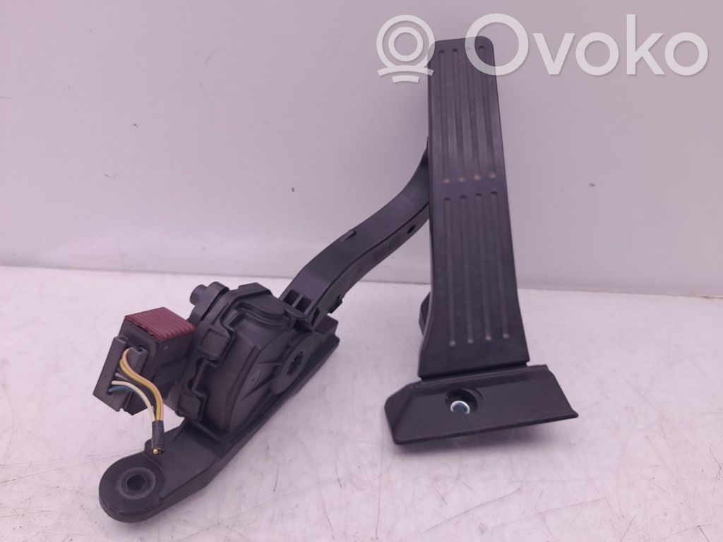 Pedale dell’acceleratore   327003XXXX