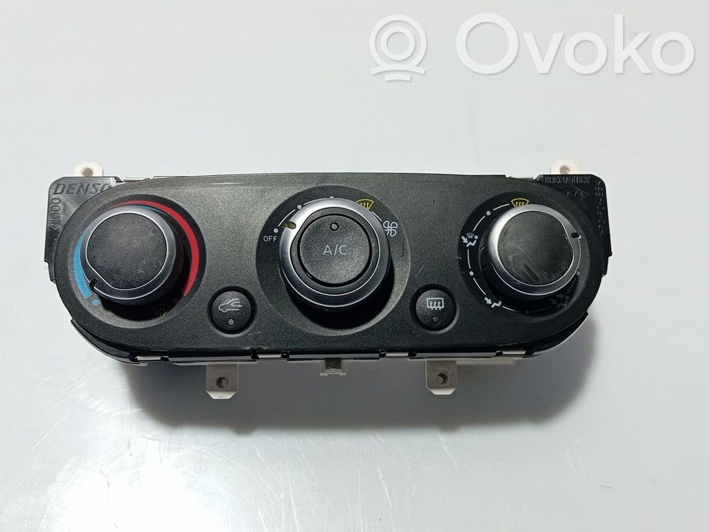 Interruptor del aire acondicionado (A/C)   5R5841100