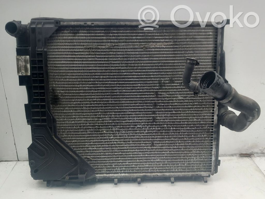BMW X3 E83 Aušinimo skysčio radiatorius 