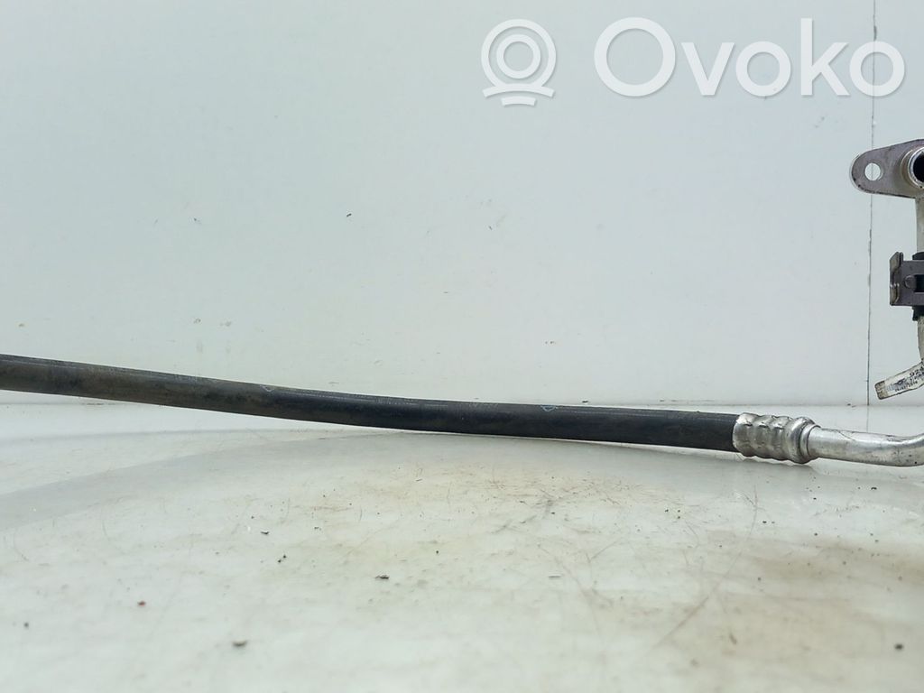 Ilmastointilaitteen putki (A/C)   924902151R