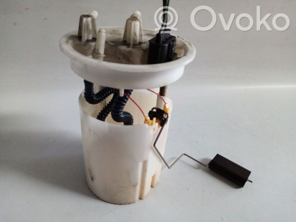 Bomba interna de combustible   AV119275AD,0580207310