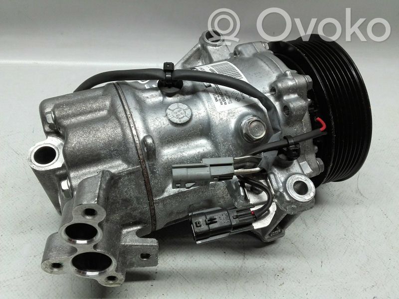 Renault Captur II Klimakompressor Pumpe 