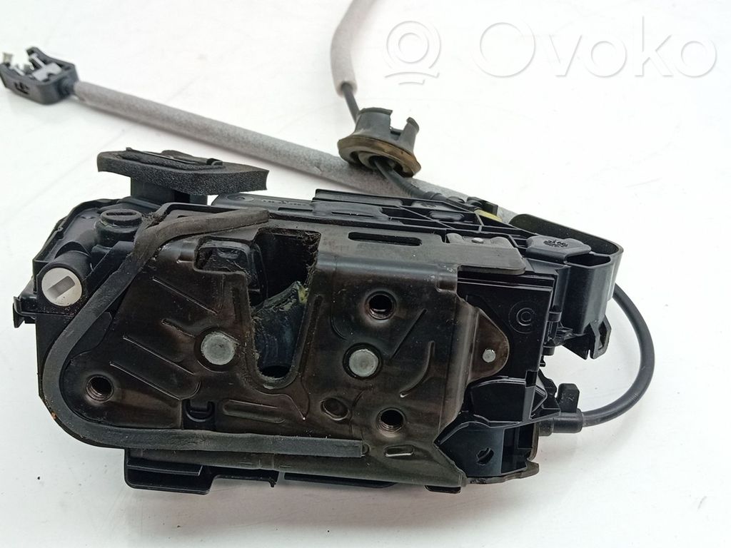 Rear door lock   19D839015,5E0839015A,5E0839015C,5G4839015A,5G4839015D,5NA839015A,5NA839015C,5NA839015E,5TA839015E,5TA839015L,5TA839015Q,6V0839015A,6V0839015C