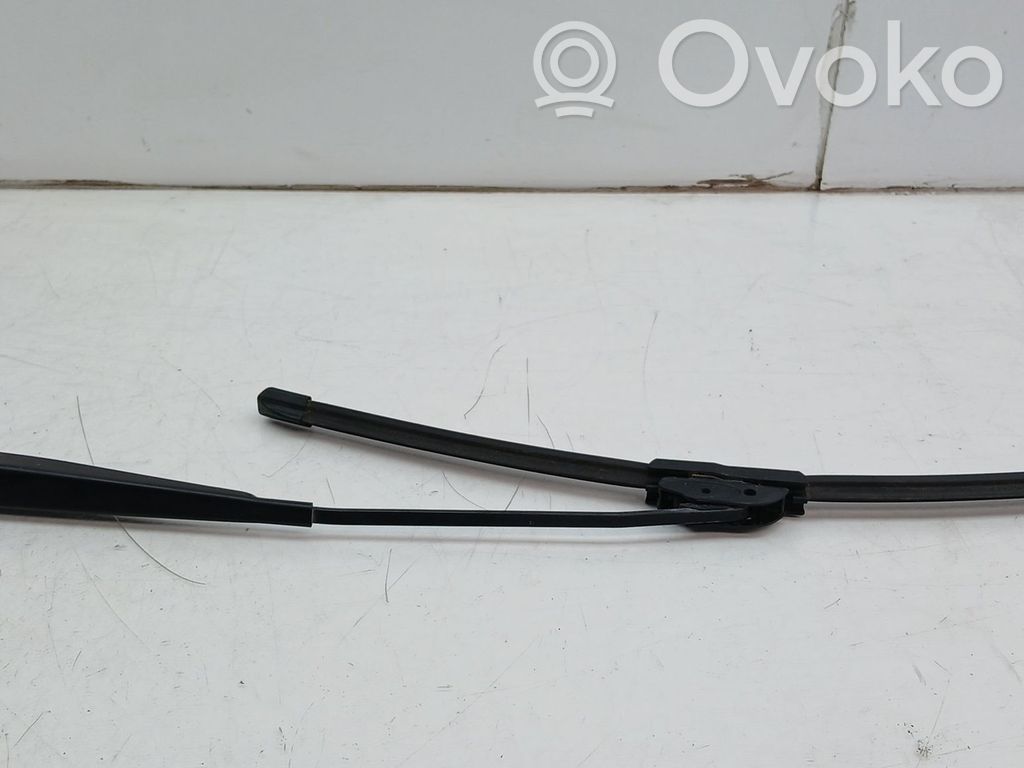 BMW X3 E83 Braccio della spazzola tergicristallo anteriore 