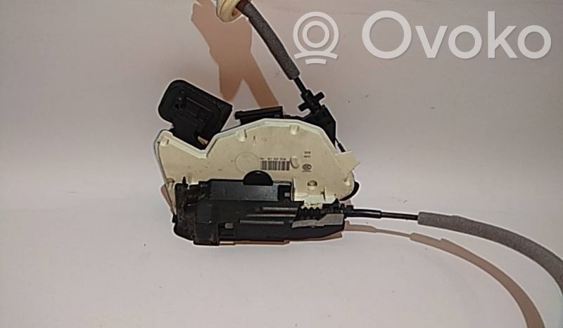 Volkswagen Golf VII Zamek drzwi przednich 