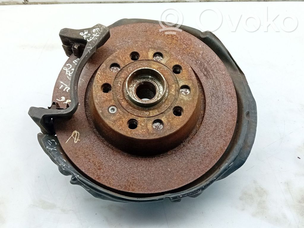 Mangueta de dirección de rueda trasera   3C0505436G