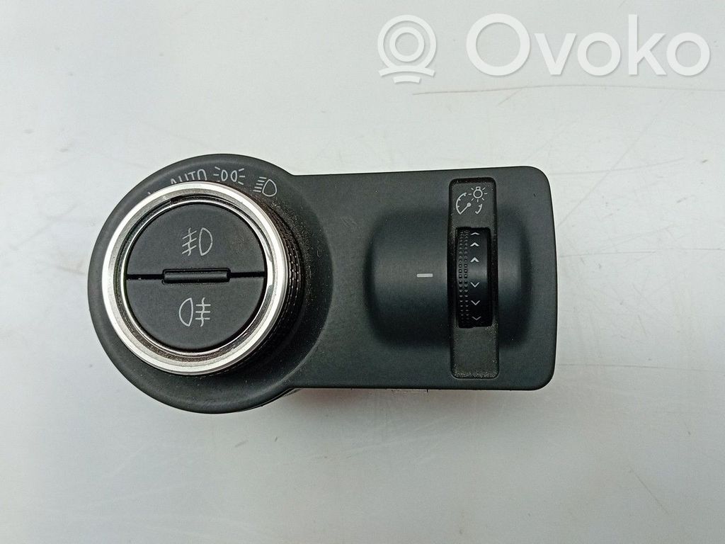 Opel Insignia A Valomoduuli LCM 