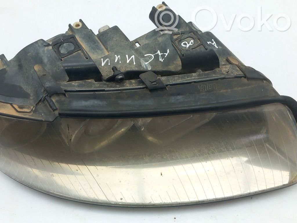 Audi A4 S4 B6 8E 8H Faro delantero/faro principal