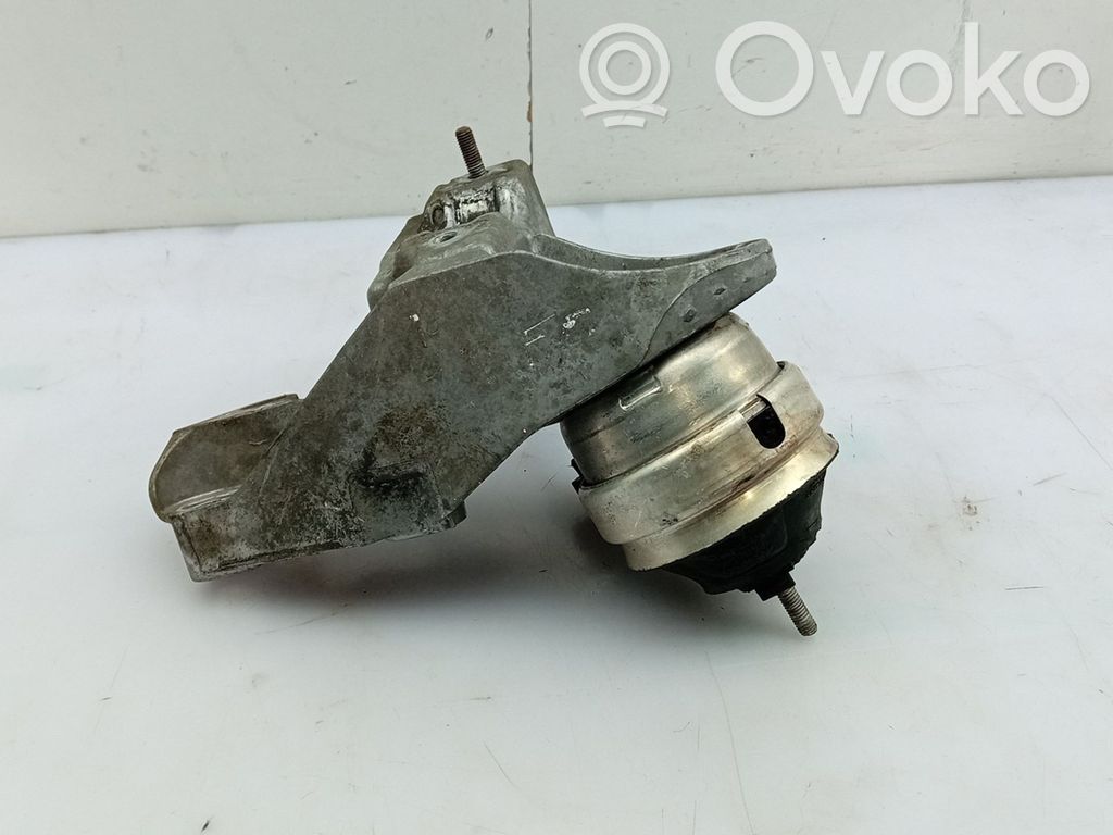 Support de moteur, coussinet   4B0199351B