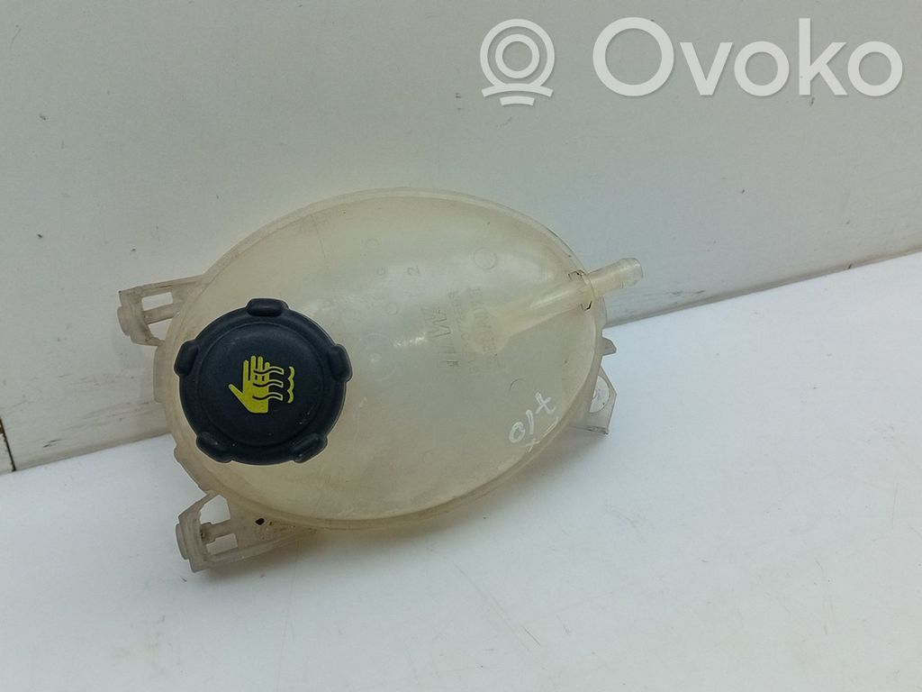 Renault Clio IV Vas expansiune/rezervor lichid de răcire 