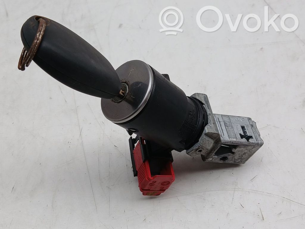 Dacia Duster Ignition lock 