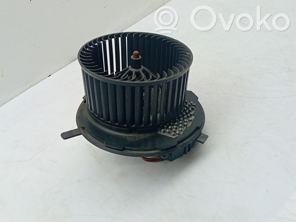 Volkswagen PASSAT CC Heizungslüfter 
