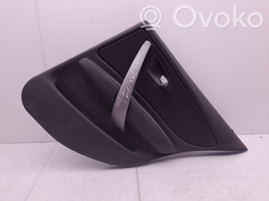 BMW 1 E81 E87 Apšuvums aizmugurējām durvīm 
