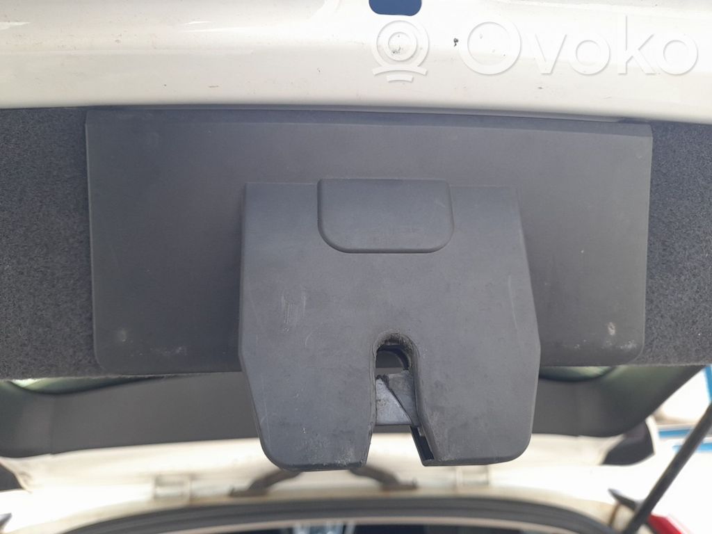 Volvo V60 Zamek tylnej klapy bagażnika 
