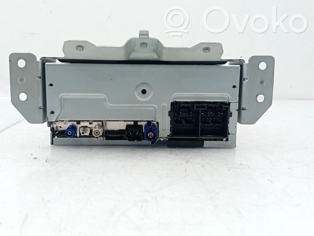 Ford Puma Panel / Radioodtwarzacz CD/DVD/GPS 