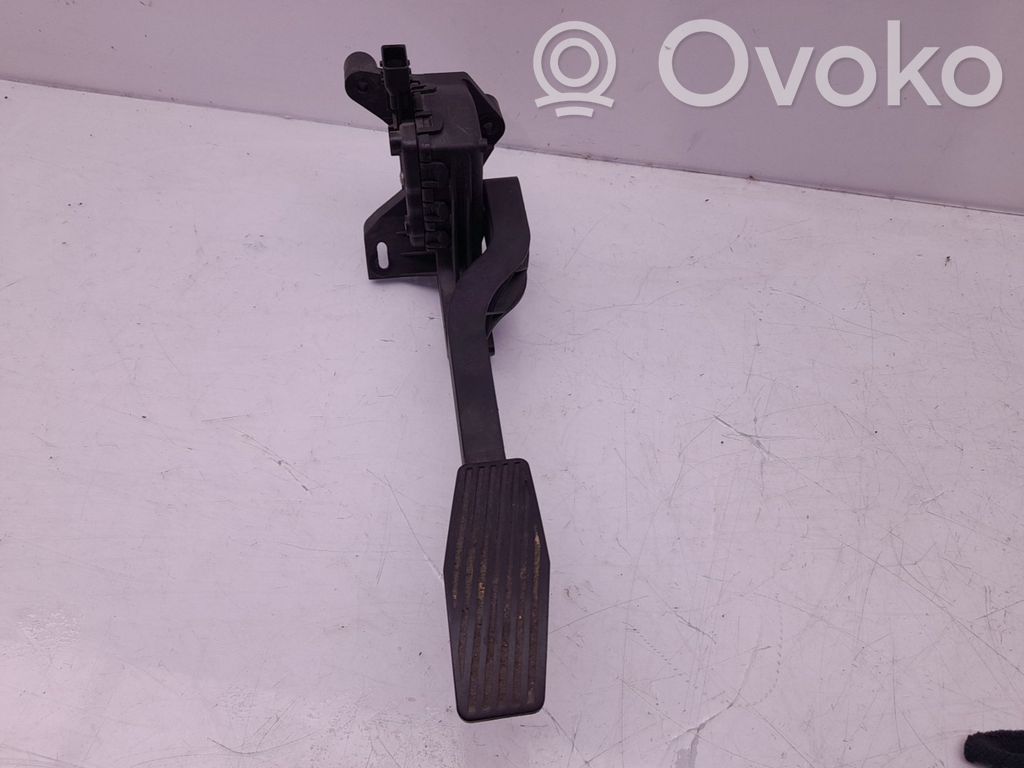 Pedal del acelerador   9129423