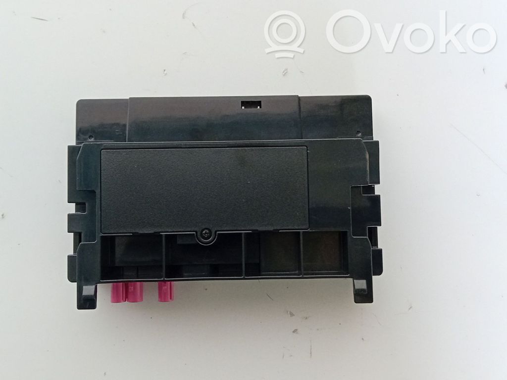 Muut ohjainlaitteet/moduulit   5WA035284C