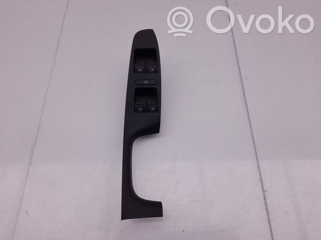 Volkswagen Jetta IV Comutator comandă geamuri electrice 