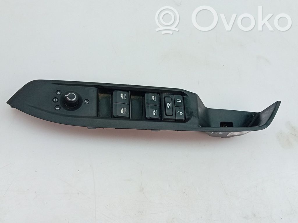 Interruptor del elevalunas eléctrico   6XP84TRMAC