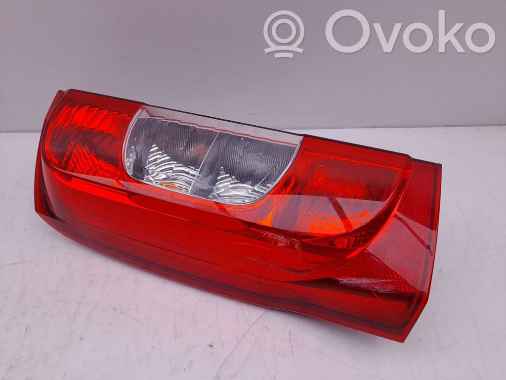 Peugeot Bipper Luces portón trasero/de freno 