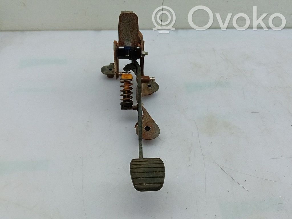 Renault Clio IV Pedał sprzęgła 