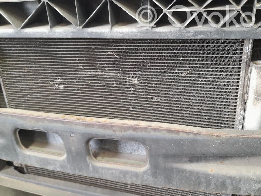 Radiateur condenseur de climatisation