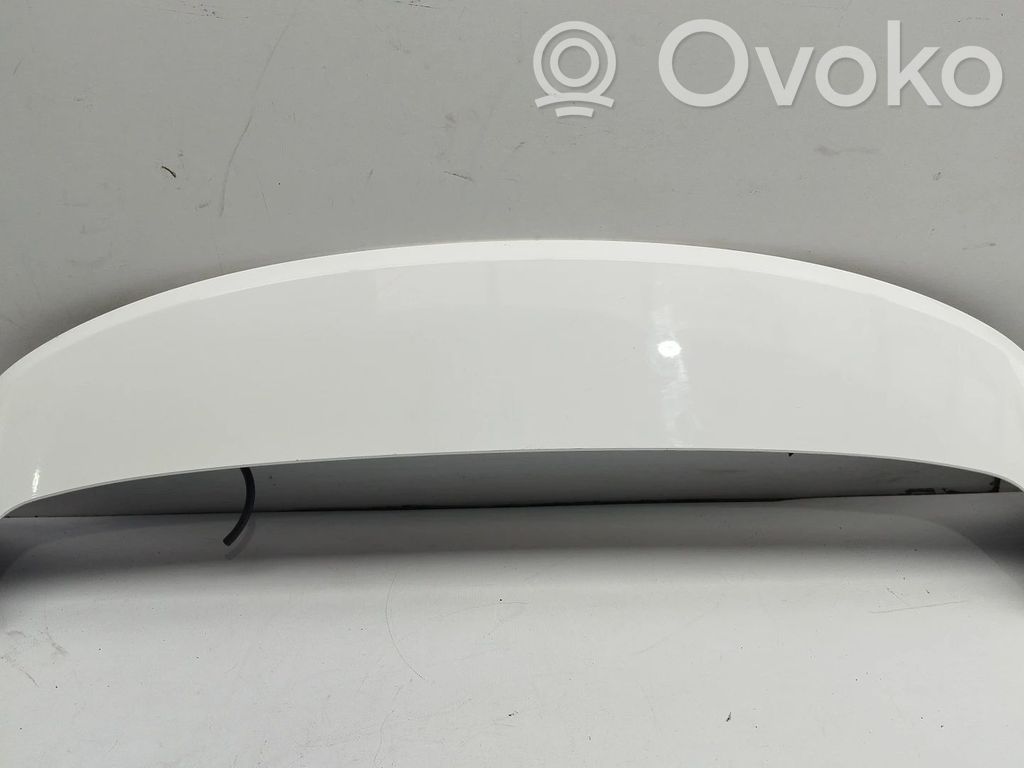 Spoiler lunetă/portbagaj   9804050777