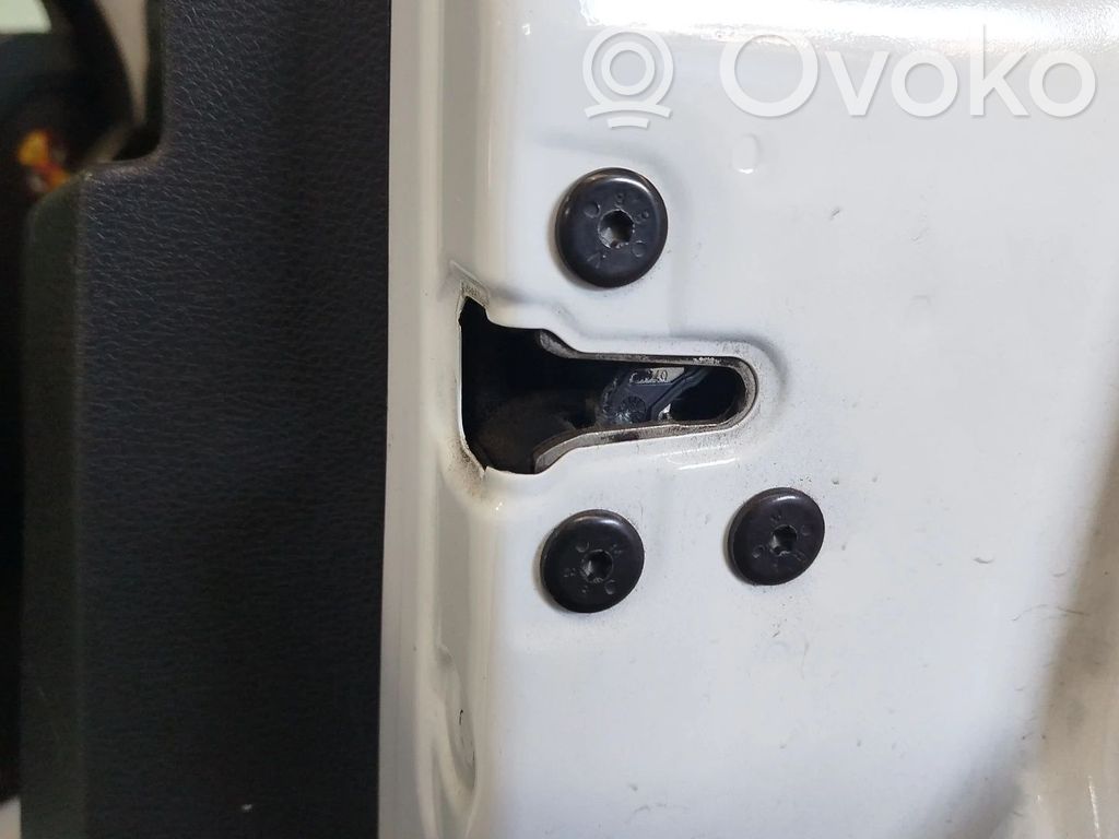 Dacia Sandero II Serratura portiera anteriore 
