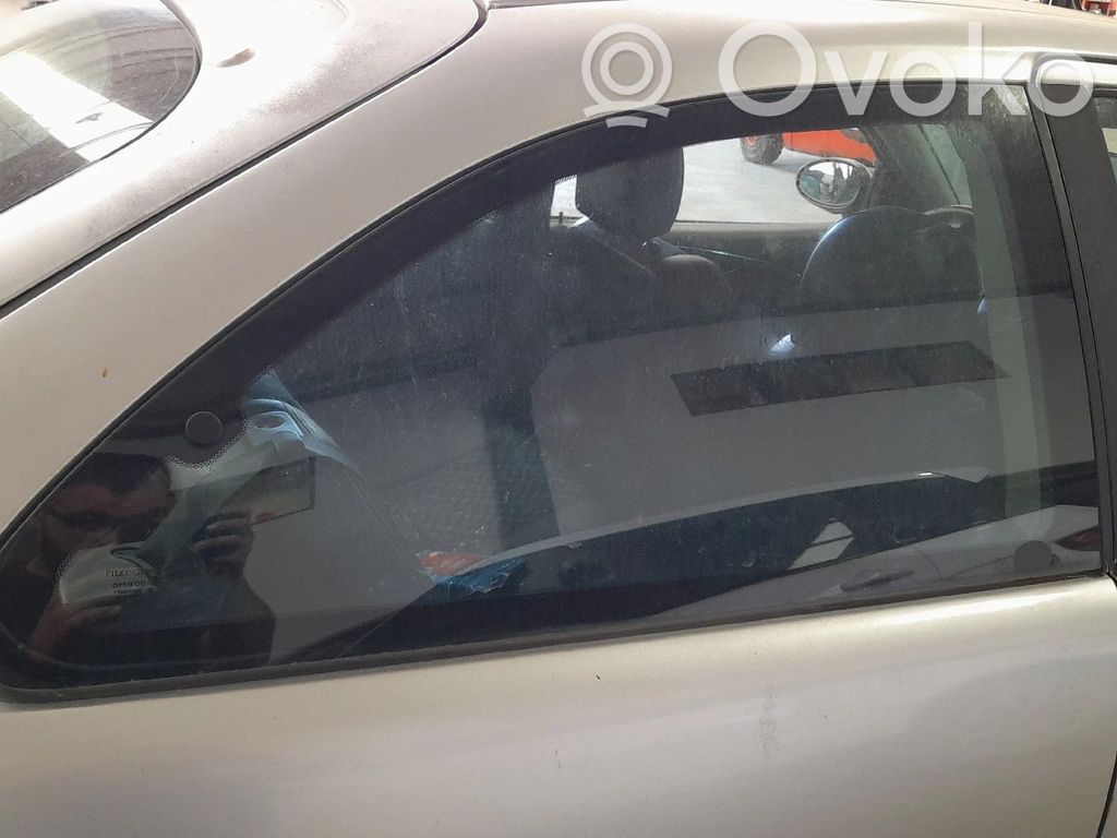 Rear side window